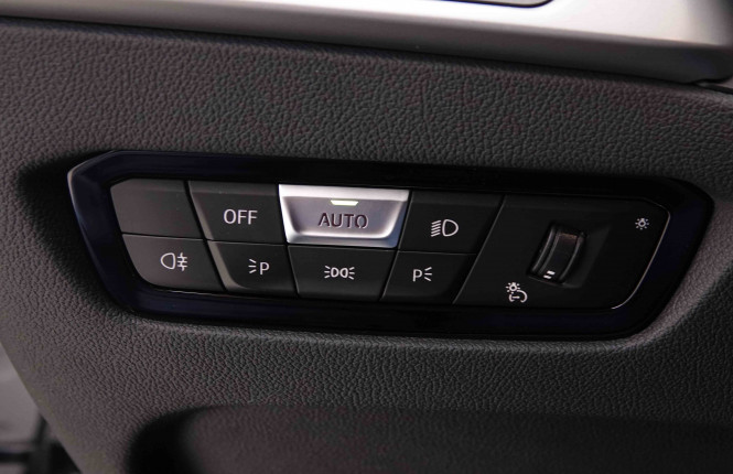 BMW_BMW_3_2551224_9.jpg BMW_BMW_3_2551224_9.jpg