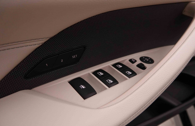 BMW_BMW_4_2550297_28.jpg