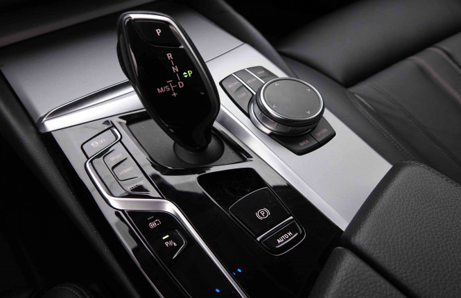 BMW_BMW_5_2550300_17.jpg BMW_BMW_5_2550300_17.jpg