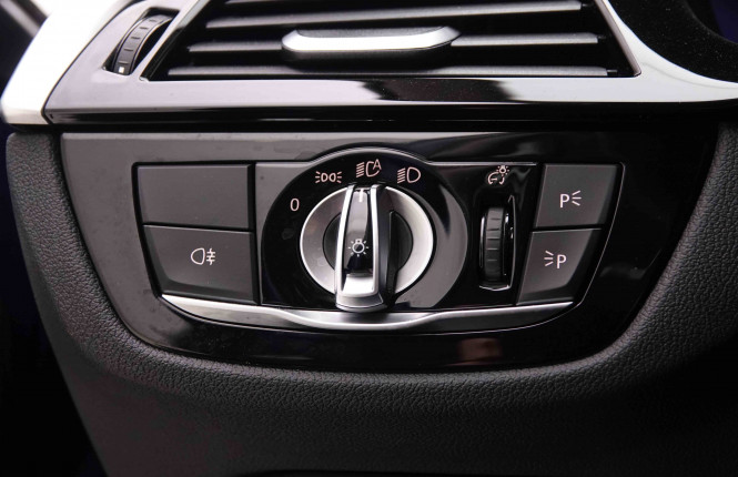 BMW_BMW_5_2550300_9.jpg BMW_BMW_5_2550300_9.jpg