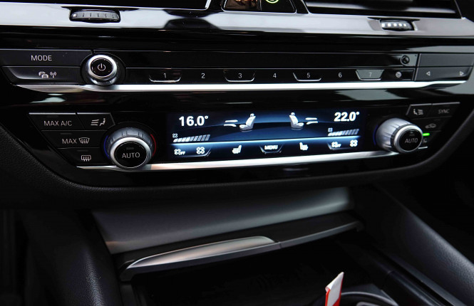 BMW_BMW_5_2655231_14.jpg