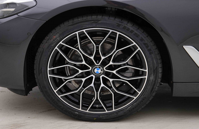 BMW_BMW_5_2655231_24.jpg