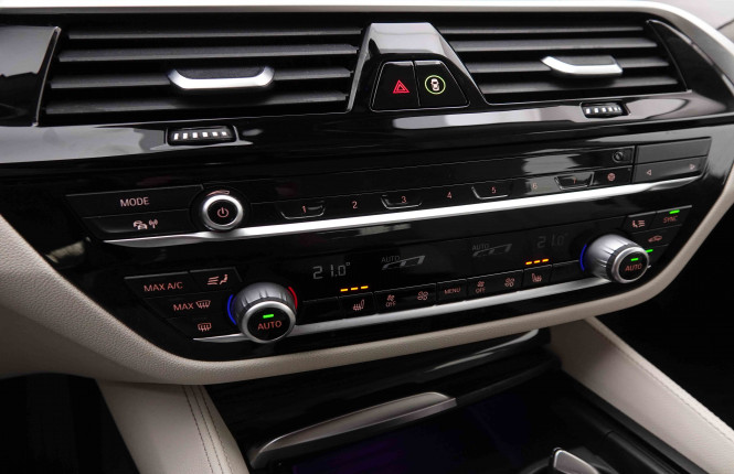 BMW_BMW_6_2550493_17.jpg