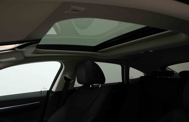 BMW_BMW_I4_2653083_10.jpg