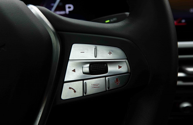 BMW_BMW_I4_2653083_22.jpg