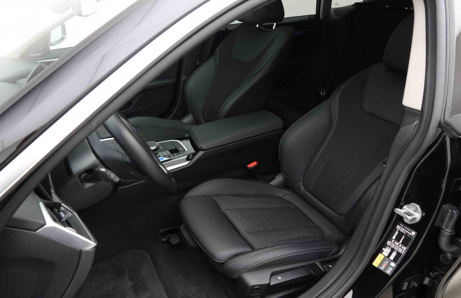 BMW_BMW_I4_2653083_7.jpg