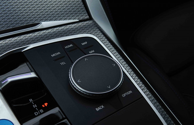 BMW_BMW_I4_2654911_15.jpg