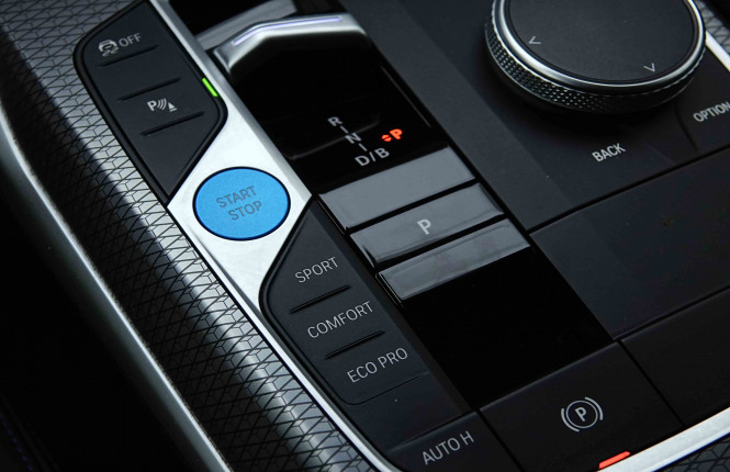 BMW_BMW_I4_2654911_16.jpg