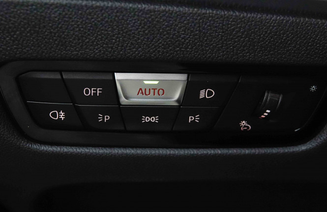 BMW_BMW_I4_2654911_22.jpg