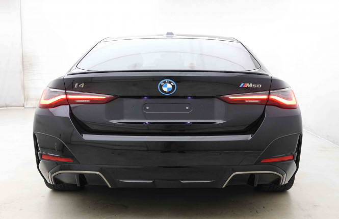BMW_BMW_I4_2654911_31.jpg