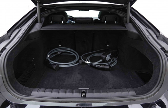 BMW_BMW_I4_2654911_5.jpg