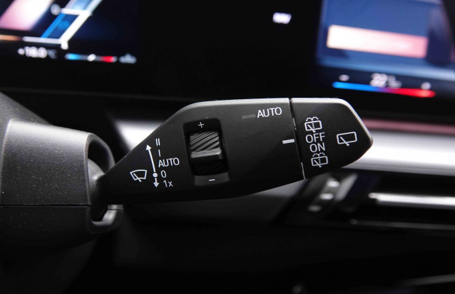 BMW_BMW_X1_2551100_19.jpg BMW_BMW_X1_2551100_19.jpg