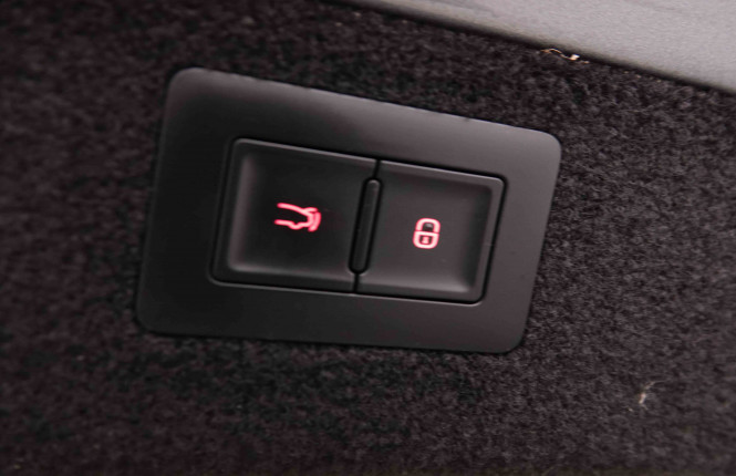 BYD_BYD_HAN_2551298_6.jpg BYD_BYD_HAN_2551298_6.jpg