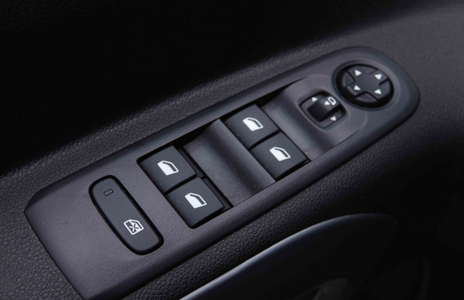 CITROEN_CITROEN_BERLINGO_2655198_19.jpg CITROEN_CITROEN_BERLINGO_2655198_19.jpg