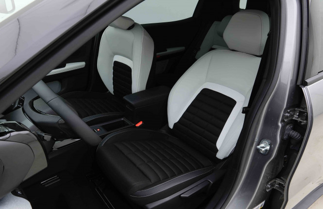 CITROEN_CITROEN_C3AIRCROSS_2654883_6.jpg CITROEN_CITROEN_C3AIRCROSS_2654883_6.jpg