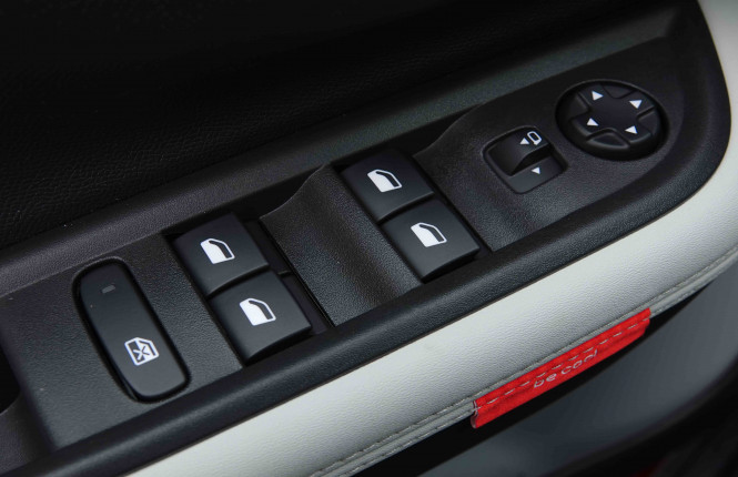 CITROEN_CITROEN_C3AIRCROSS_2654919_19.jpg CITROEN_CITROEN_C3AIRCROSS_2654919_19.jpg