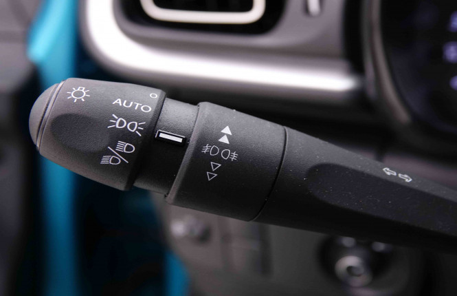CITROEN_CITROEN_C3_2549100_13.jpg
