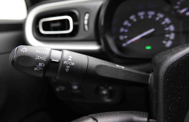 CITROEN_CITROEN_C3_2551071_14.jpg CITROEN_CITROEN_C3_2551071_14.jpg