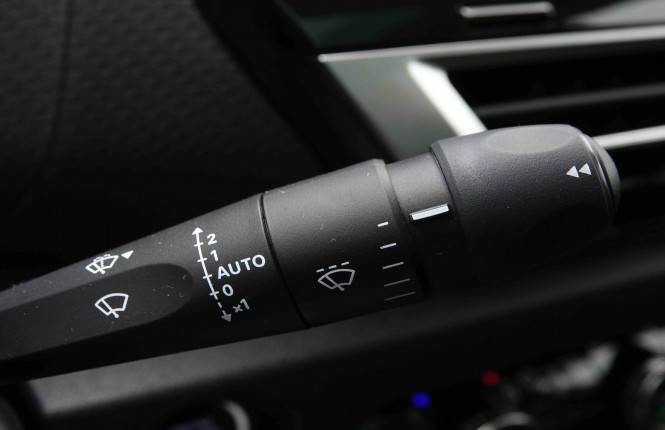 CITROEN_CITROEN_C4 X_2549729_19.jpg