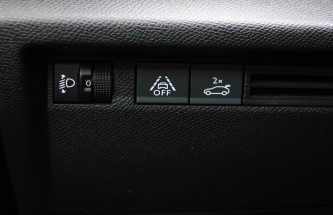 CITROEN_CITROEN_C4 X_2652643_19.jpg