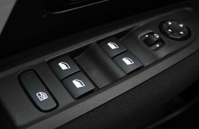 CITROEN_CITROEN_C4 X_2652644_20.jpg