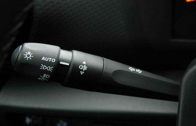 CITROEN_CITROEN_C4 X_2653656_15.jpg CITROEN_CITROEN_C4 X_2653656_15.jpg