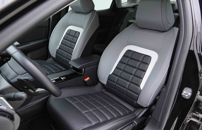 CITROEN_CITROEN_C4 X_2653783_5.jpg CITROEN_CITROEN_C4 X_2653783_5.jpg