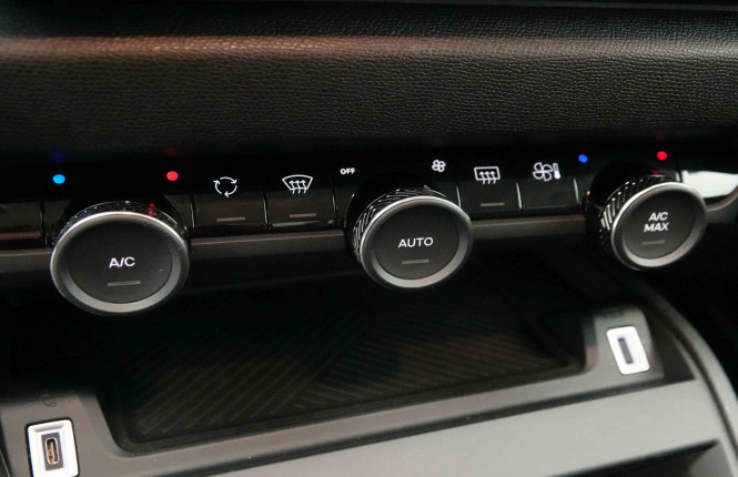 CITROEN_CITROEN_C4 X_2653789_13.jpg CITROEN_CITROEN_C4 X_2653789_13.jpg