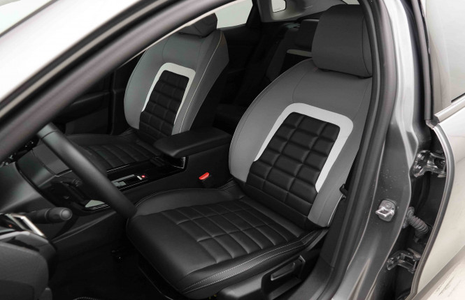 CITROEN_CITROEN_C4 X_2653789_6.jpg CITROEN_CITROEN_C4 X_2653789_6.jpg