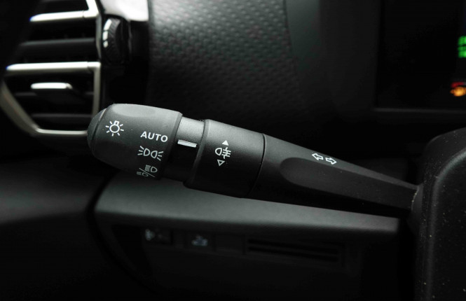 CITROEN_CITROEN_C4 X_2653791_16.jpg CITROEN_CITROEN_C4 X_2653791_16.jpg