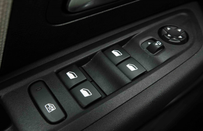 CITROEN_CITROEN_C4 X_2653791_20.jpg CITROEN_CITROEN_C4 X_2653791_20.jpg