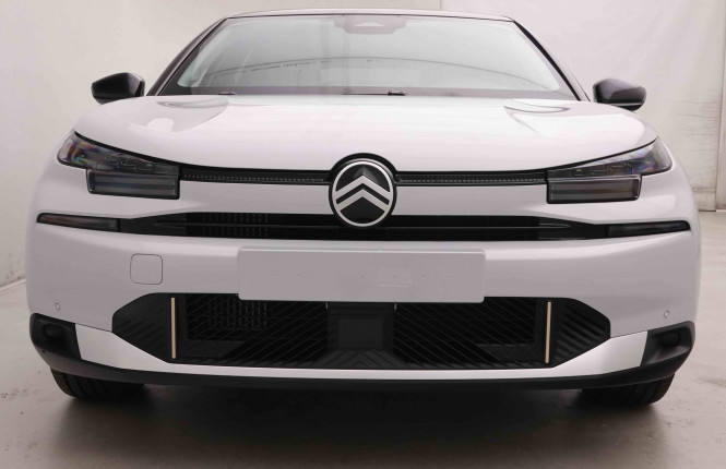 CITROEN_CITROEN_C4_2549646_26.jpg CITROEN_CITROEN_C4_2549646_26.jpg