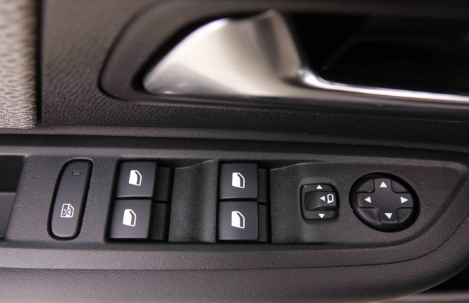 CITROEN_CITROEN_C4_2550579_21.jpg CITROEN_CITROEN_C4_2550579_21.jpg