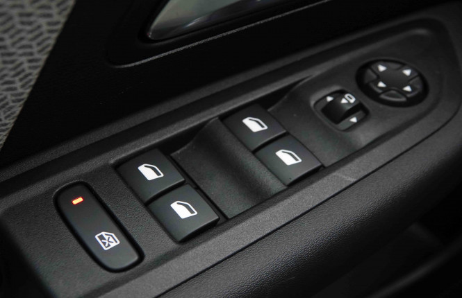 CITROEN_CITROEN_C4_2550936_20.jpg CITROEN_CITROEN_C4_2550936_20.jpg