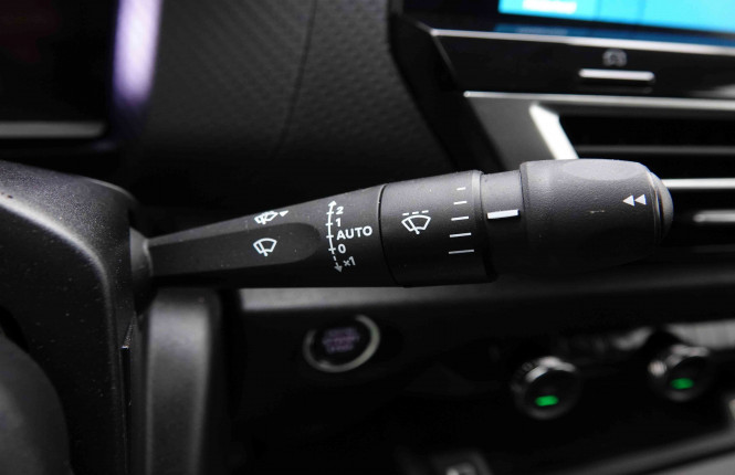 CITROEN_CITROEN_C4_2550943_15.jpg CITROEN_CITROEN_C4_2550943_15.jpg