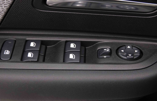 CITROEN_CITROEN_C4_2550952_21.jpg CITROEN_CITROEN_C4_2550952_21.jpg