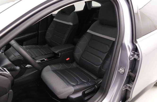 CITROEN_CITROEN_C4_2551412_6.jpg CITROEN_CITROEN_C4_2551412_6.jpg