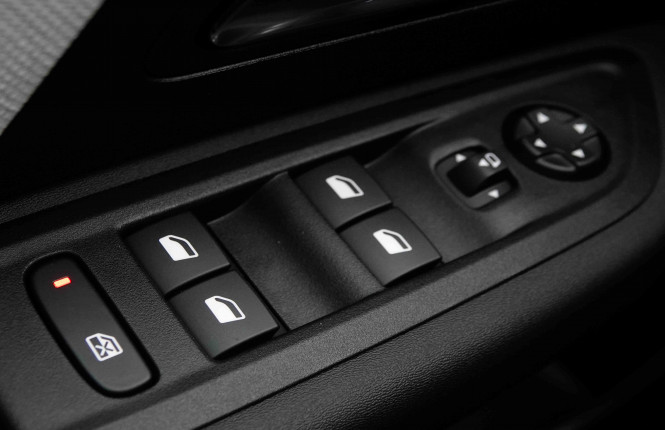 CITROEN_CITROEN_C4_2653167_20.jpg CITROEN_CITROEN_C4_2653167_20.jpg