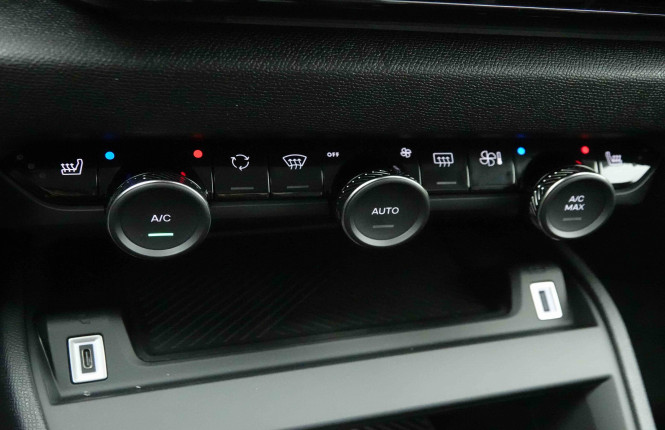 CITROEN_CITROEN_C4_2654240_14.jpg