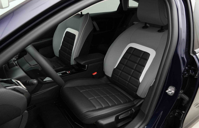 CITROEN_CITROEN_C4_2654244_6.jpg CITROEN_CITROEN_C4_2654244_6.jpg