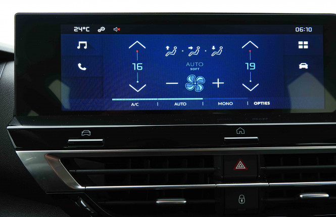 CITROEN_CITROEN_C4_2654344_11.jpg CITROEN_CITROEN_C4_2654344_11.jpg