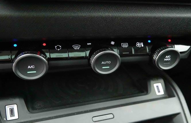 CITROEN_CITROEN_C4_2654367_14.jpg CITROEN_CITROEN_C4_2654367_14.jpg