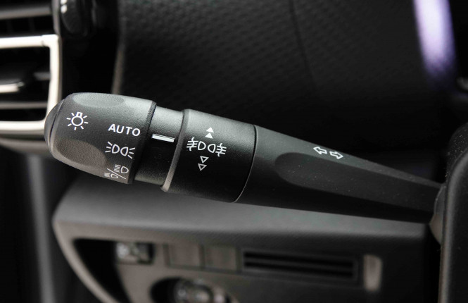 CITROEN_CITROEN_C4_2654367_16.jpg CITROEN_CITROEN_C4_2654367_16.jpg