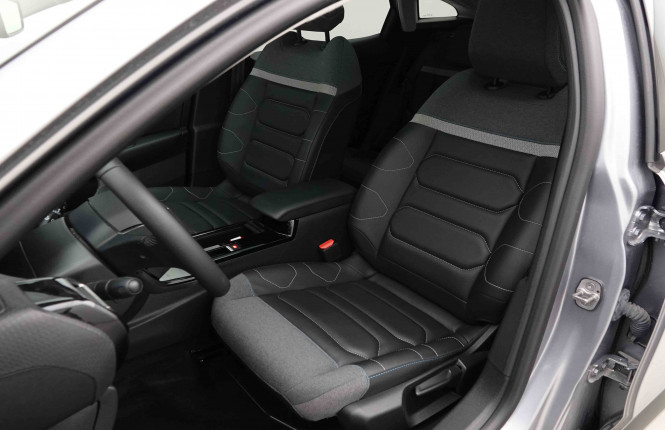 CITROEN_CITROEN_C4_2654367_6.jpg CITROEN_CITROEN_C4_2654367_6.jpg