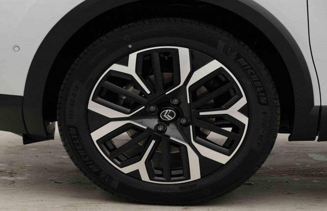 CITROEN_CITROEN_C4_2654465_21.jpg CITROEN_CITROEN_C4_2654465_21.jpg