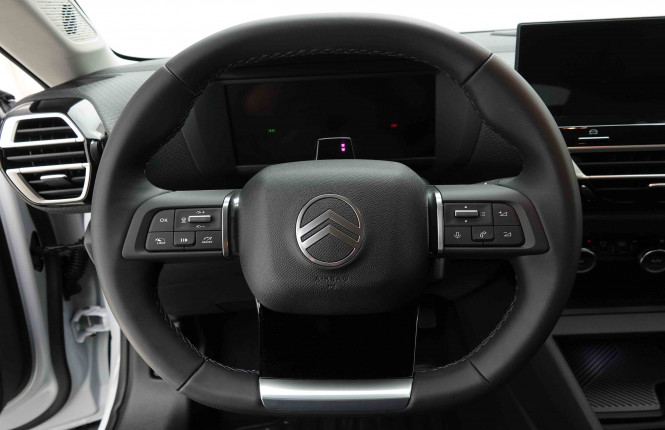CITROEN_CITROEN_C4_2654465_8.jpg CITROEN_CITROEN_C4_2654465_8.jpg