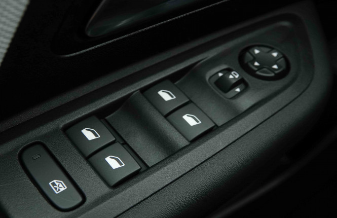 CITROEN_CITROEN_C4_2654472_19.jpg