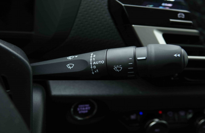 CITROEN_CITROEN_C4_2654661_16.jpg CITROEN_CITROEN_C4_2654661_16.jpg