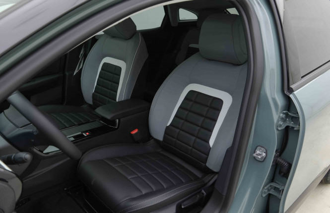 CITROEN_CITROEN_C4_2654661_6.jpg CITROEN_CITROEN_C4_2654661_6.jpg