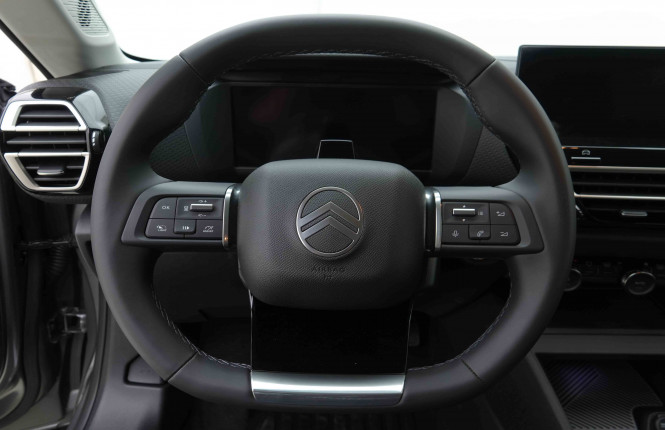 CITROEN_CITROEN_C4_2654664_8.jpg CITROEN_CITROEN_C4_2654664_8.jpg